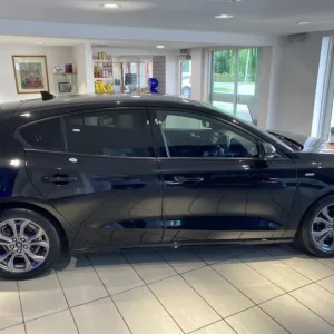 2022 Ford Focus 1.0T EcoBoost ST-Line Hatchback - Image 3