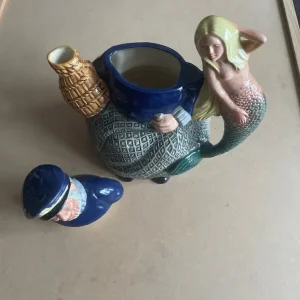 Royal Doulton Old Salt Teapot - Image 4