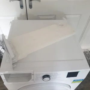 Freestanding tumble dryer, smoke and pet free home - Image 7