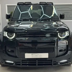 2021 Land Rover Defender 110 5.0L V8 4x4 - Image 4