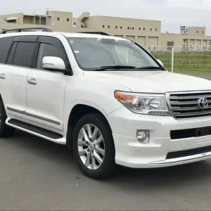 2014 Toyota Land Cruiser ZX 4.6 V8 Petrol Auto – 41K Miles – 1 Owner – Japan Spec