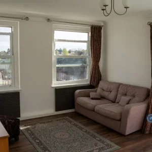 2 bedroom flat in Park Close, Luton, Borough of Luton - Image 7