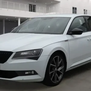 2018 Skoda Superb 1.4 TSI ACT SportLine Hatchback - Image 5