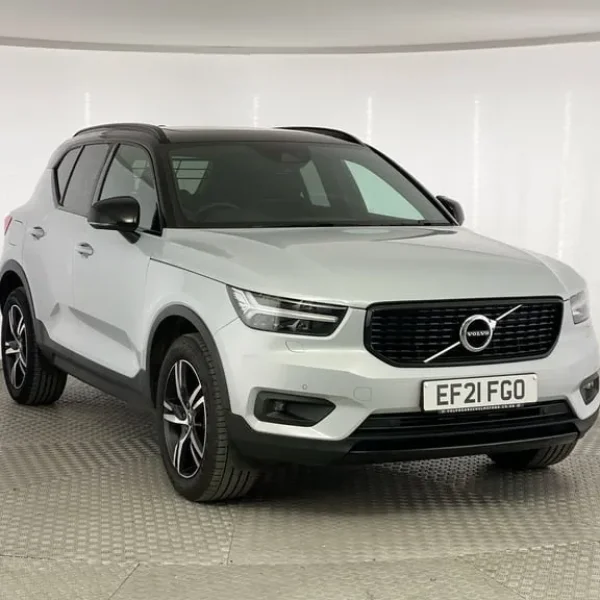 2021 Volvo XC40 1.5 T3 R DESIGN 5-door Estate with Cruise, Sunroof, and Rear Camera
