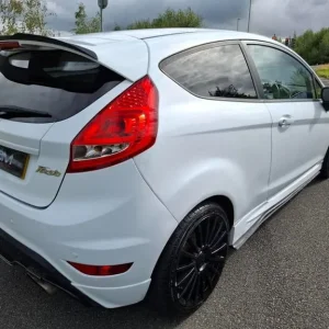 2012 Ford Fiesta Zetec S 1.6 Manual Hatchback - Image 7