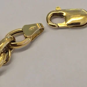 9CT Gold Charm Bracelet with 10 Charms - Image 2