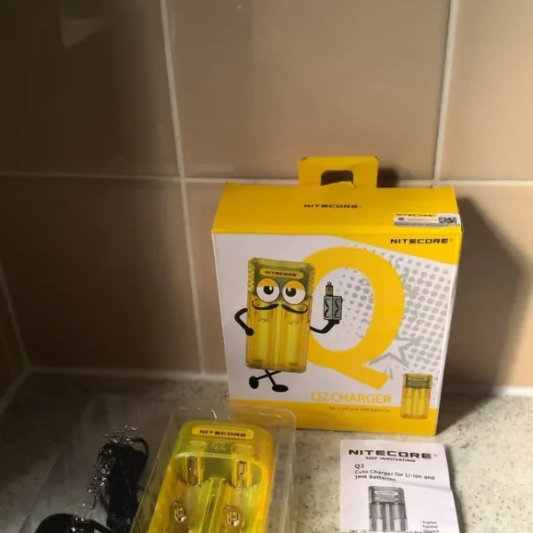 Nitecore Q2 Li-ion and IMR Battery Charger (Yellow)