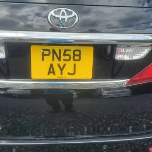 Toyota Alphard 2.4 black petrol auto 8 seats fresh Japanese import - Image 2