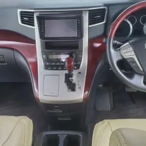 Toyota Alphard 2.4 black petrol auto 8 seats fresh Japanese import - Image 6