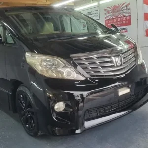 Toyota Alphard 2.4 black petrol auto 8 seats fresh Japanese import