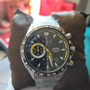 Mens Lorus quartz watch