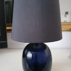 Navy blue table lamp