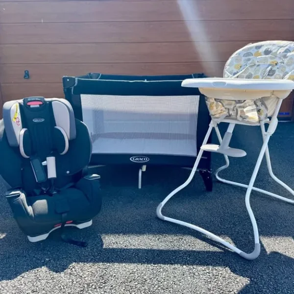 GRACO BUNDLE: high chair, travel cot and car seat