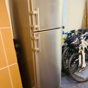 Tall fridge freezer - Image 2