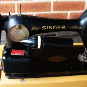 Electric Singer Sewing Machine - Image 6