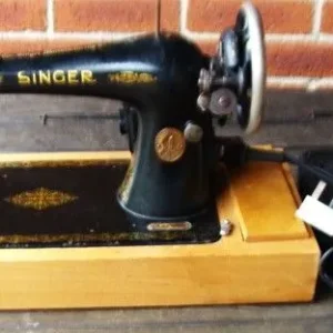 Electric Singer Sewing Machine
