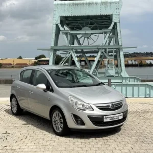 2013 Vauxhall Corsa 1.2i 16v SE 5dr Hatchback Petrol Manual - Image 2