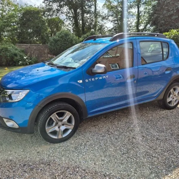 2017 Dacia Sandero Stepway 0.9 TCe Laureate Euro 6 (s/s) 5-door hatchback
