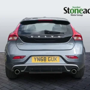 2018 Volvo V40 R-Design T2 Hatchback Petrol Manual - Image 5