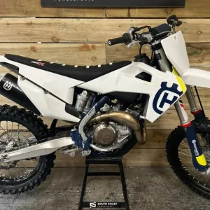 HUSQVARNA FC 450 2019 MOTOCROSS BIKE – 28 HOURS ON THE METER - Image 5
