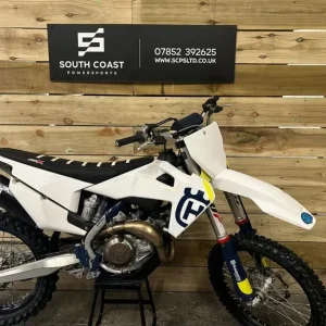 HUSQVARNA FC 450 2019 MOTOCROSS BIKE – 28 HOURS ON THE METER - Image 7