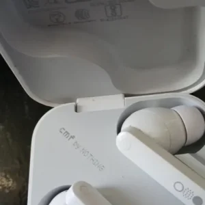 AirPods - Image 3