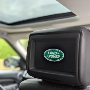 2017 Land Rover Discovery HSE Luxury - Image 2