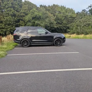 2017 Land Rover Discovery HSE Luxury - Image 7