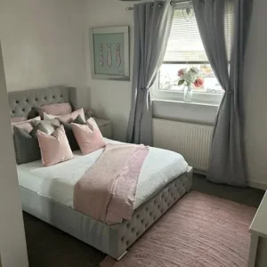 Flat to rent - Image 2