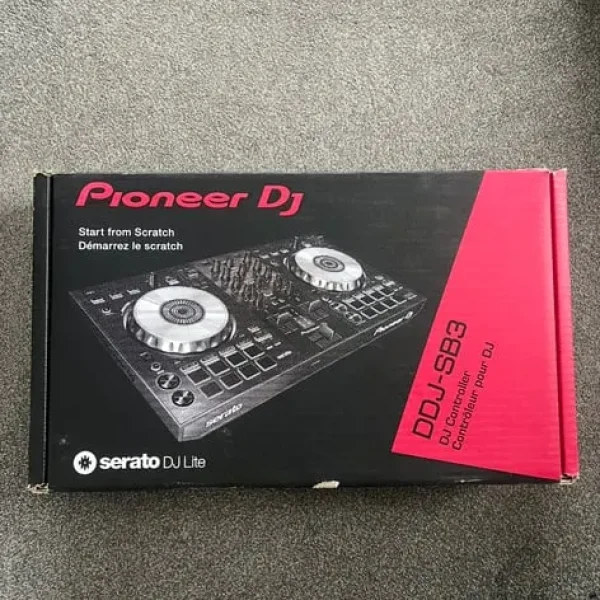 Pioneer DJ DDJ-SB3 controller with Serato DJ Lite
