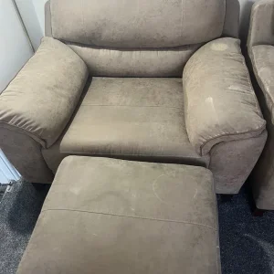 Arm chairs and foot stool BD10 - Image 2