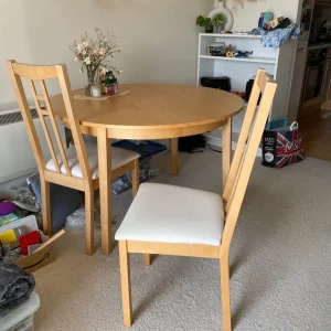 IKEA extendable dining table with chairs - Image 2
