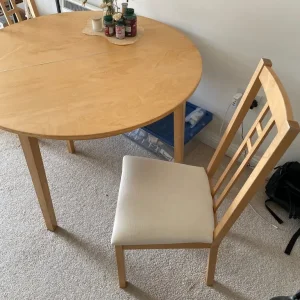 IKEA extendable dining table with chairs - Image 5