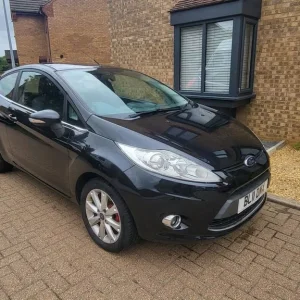 Ford Fiesta Hatchback 2011 Manual 3-Door - Image 5