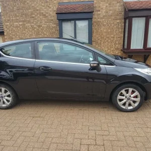 Ford Fiesta Hatchback 2011 Manual 3-Door - Image 6