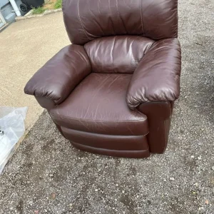 Harvey’s brown leather manual recliner 2 seater with armchair - Image 6