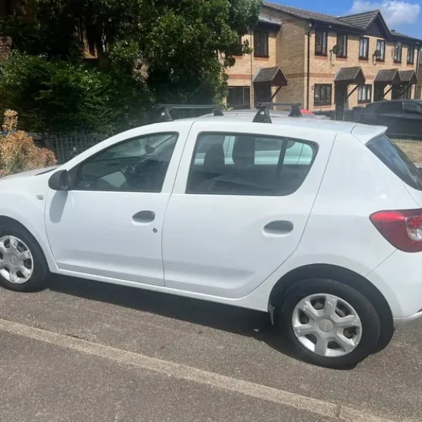 2014 Dacia Sandero Hatchback