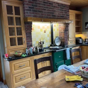 In frame oak kitchen and utility room - Image 2