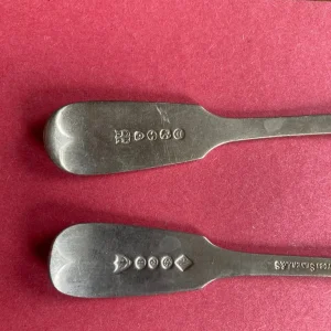 Vintage silver plate spoons with fiddle designs - Image 3