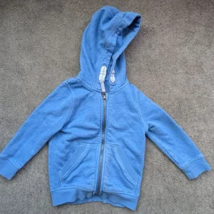 Toddler clothes bundle - Image 8
