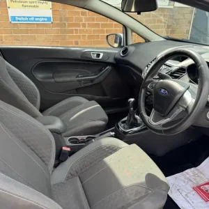 Ford Fiesta 1.3 Zetec 2015 - Image 5