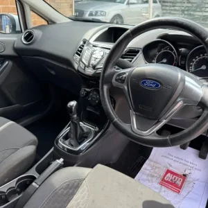 Ford Fiesta 1.3 Zetec 2015 - Image 7