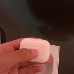 Airpods 2nd generation - Image 2