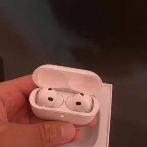 Airpods 2nd generation - Image 3