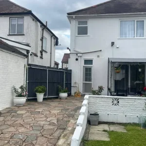 Large 3-bed house for rent - Image 5