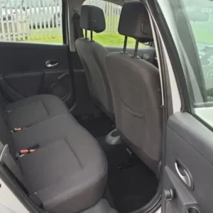 Renault Clio 1.4 2007 Manual 5-door Hatchback - Image 6
