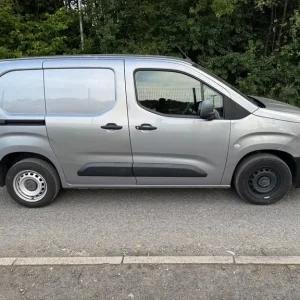 2021 Toyota ProAce 1.5D 75 Active Panel Van Diesel Manual - Image 8
