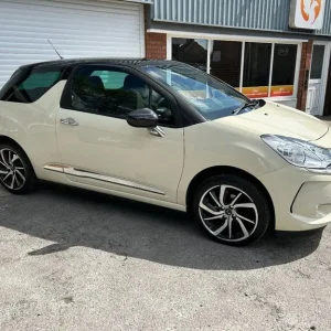 DS 3 1.2 PureTech Parthenon Cream 2018 - Image 4