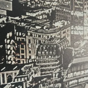 Large London skyline canvas with shiny stones - Image 3