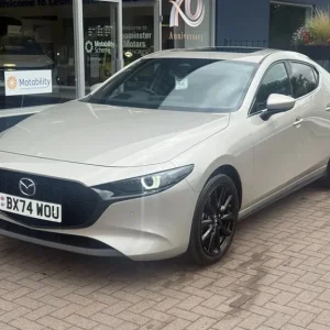 2024 Mazda3 Hatchback 2.0L e-SKYACTIV-X MHEV - Image 5